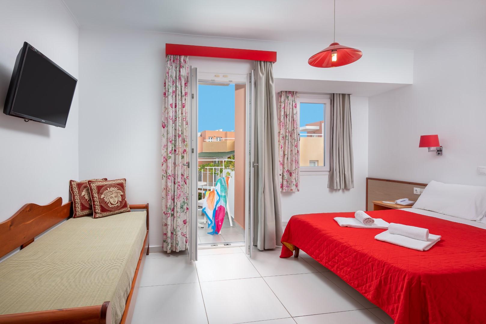 Bellos Hotel Apartments Hersonissos  Dış mekan fotoğraf