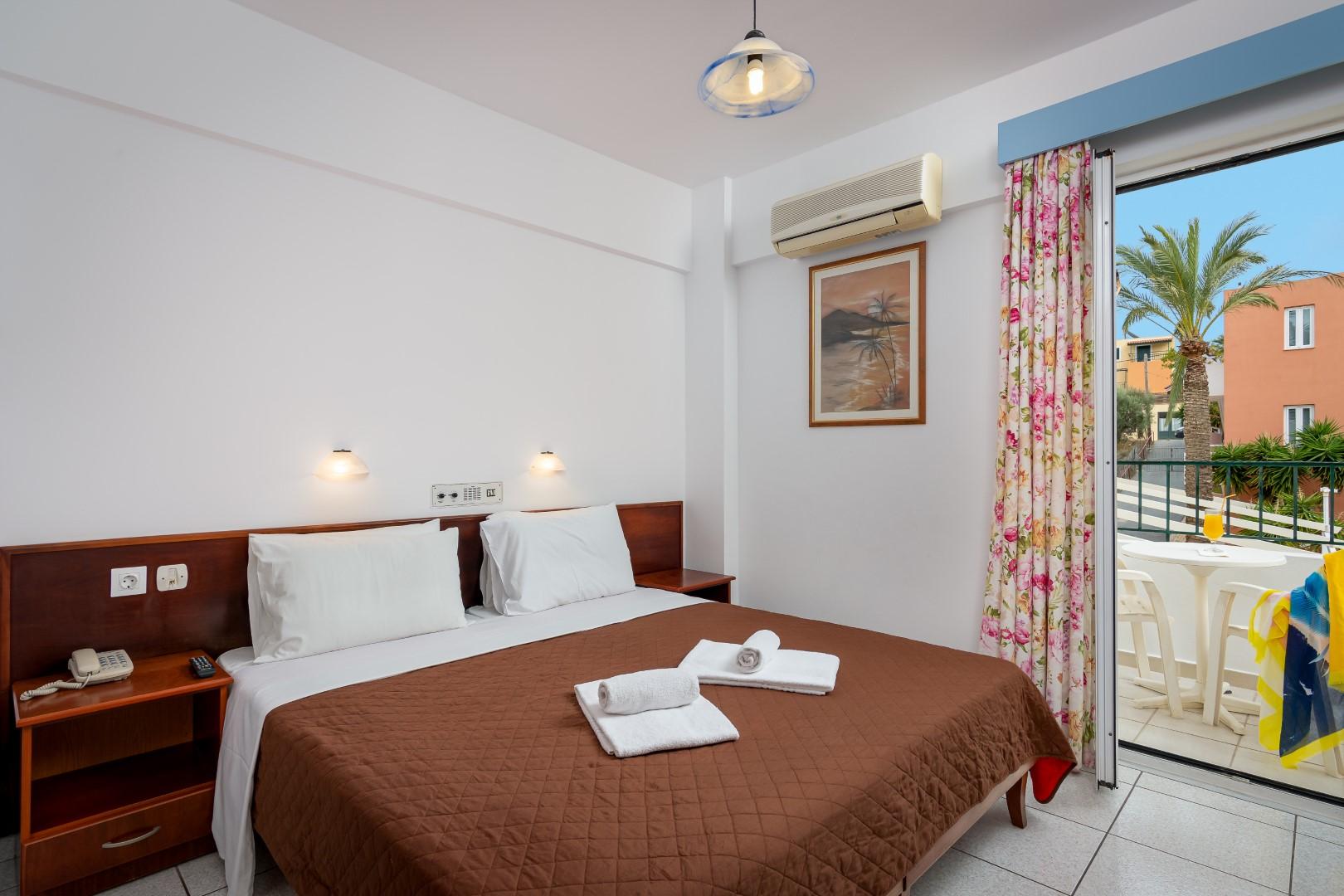 Bellos Hotel Apartments Hersonissos  Dış mekan fotoğraf