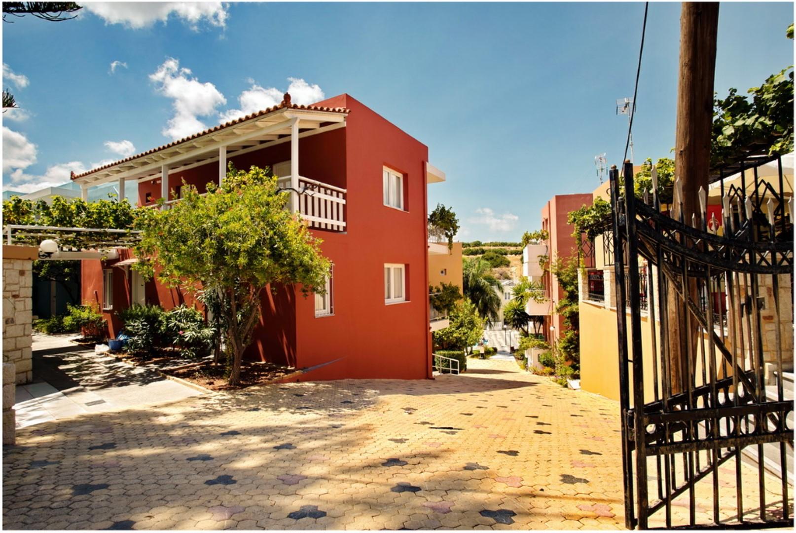 Bellos Hotel Apartments Hersonissos  Dış mekan fotoğraf