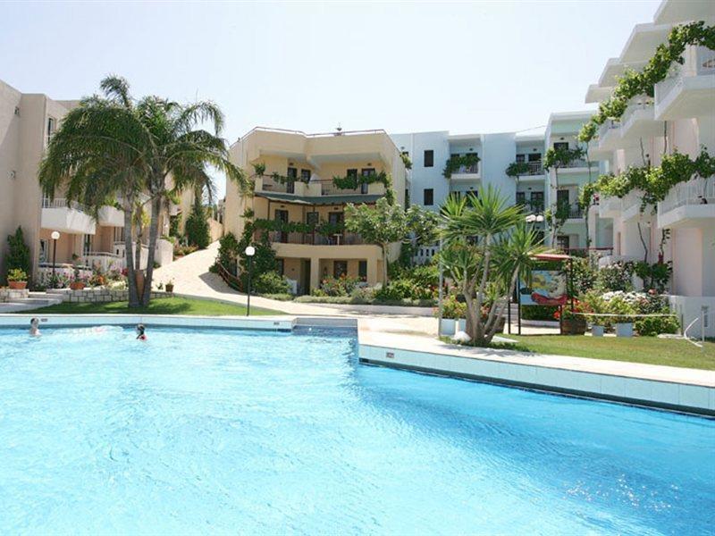 Bellos Hotel Apartments Hersonissos  Dış mekan fotoğraf